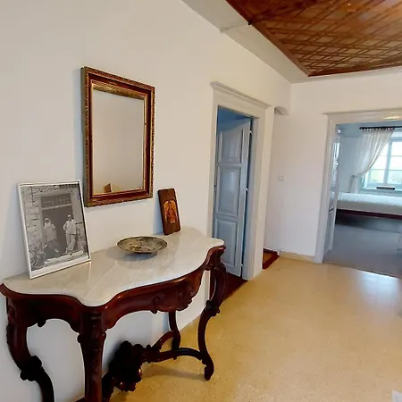 Danae Port House Apartment Hydra (Saronic Islands)