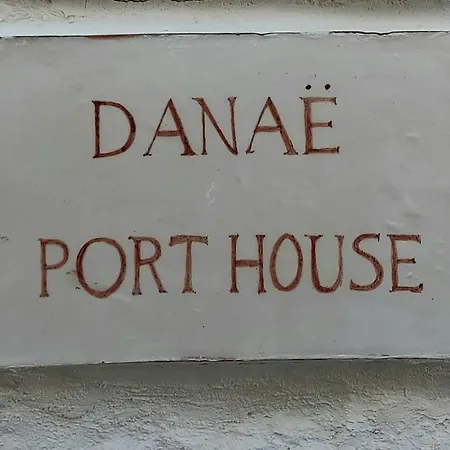 Danae Port House *